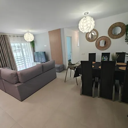 Sun - 3 Bedrooms, Priv Parking, Pool, Ac, Tv Channels, Fibre Net Los Cristianos (Tenerife)