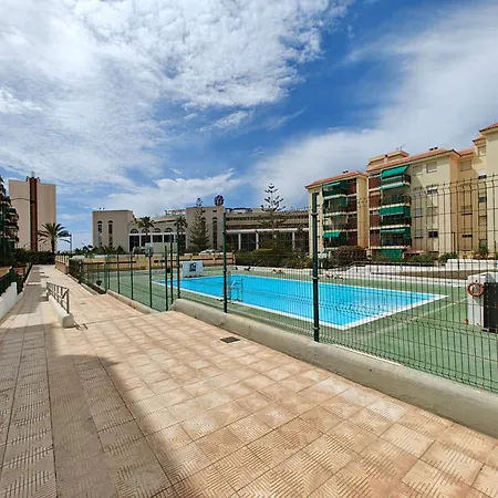 Sun - 3 Bedrooms, Priv Parking, Pool, Ac, Tv Channels, Fibre Net * Los Cristianos (Tenerife)