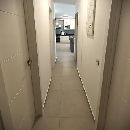 Apartment Sun - 3 Bedrooms, Priv Parking, Pool, Ac, Tv Channels, Fibre Net Los Cristianos (Tenerife)