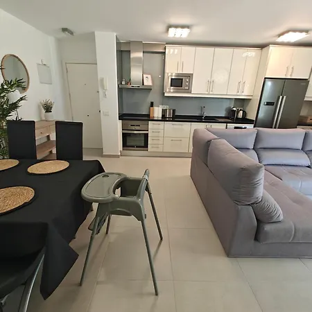 Apartment Sun - 3 Bedrooms, Priv Parking, Pool, Ac, Tv Channels, Fibre Net Los Cristianos (Tenerife)