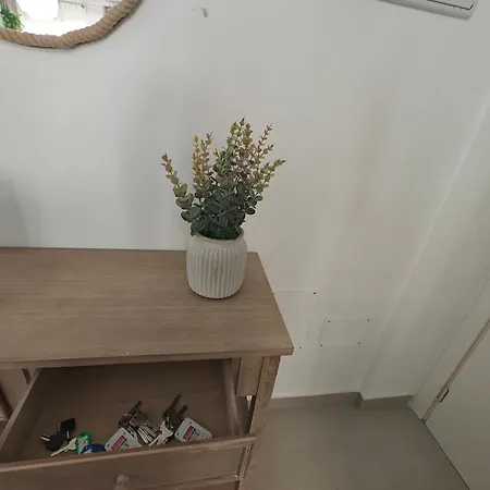 Apartment Sun - 3 Bedrooms, Priv Parking, Pool, Ac, Tv Channels, Fibre Net *