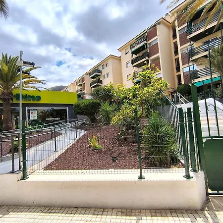 Sun - 3 Bedrooms, Priv Parking, Pool, Ac, Tv Channels, Fibre Net