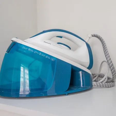 Апартаменты Sun - 3 Bedrooms, Priv Parking, Pool, Ac, Tv Channels, Fibre Net *